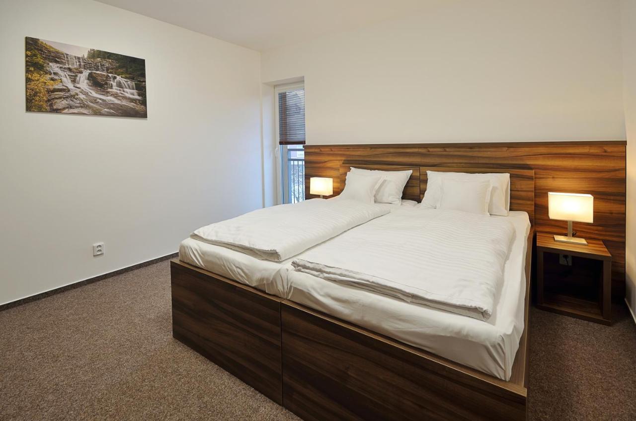 Penzion Kuzelna Hotel Trutnov Bagian luar foto